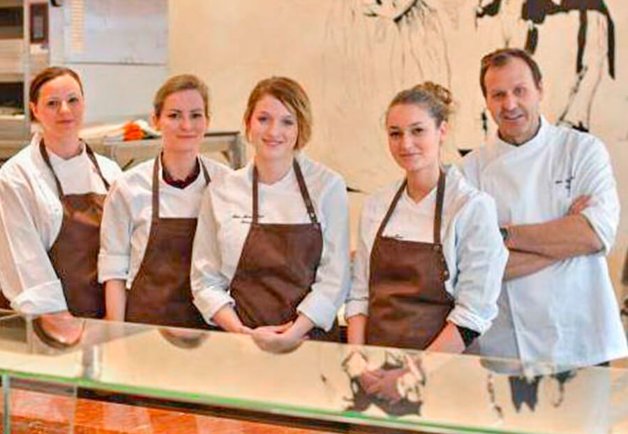 Installation monnayeur automatique boulangerie Aux Merveilleux de Fred