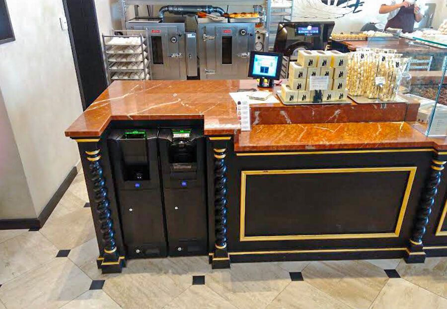 Installation monnayeur automatique boulangerie Aux Merveilleux de Fred