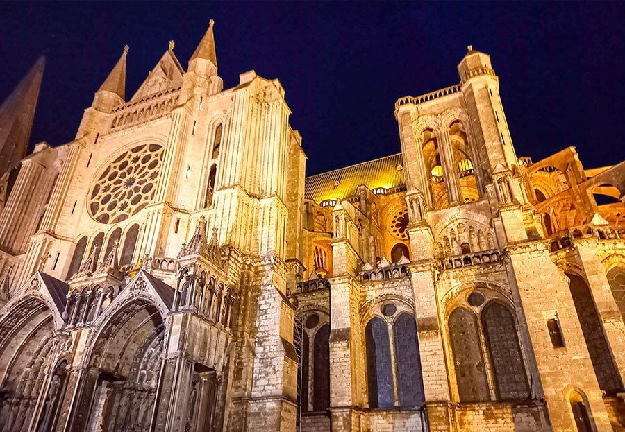 Installation caisse enregistreuse cathédrale de Chartres